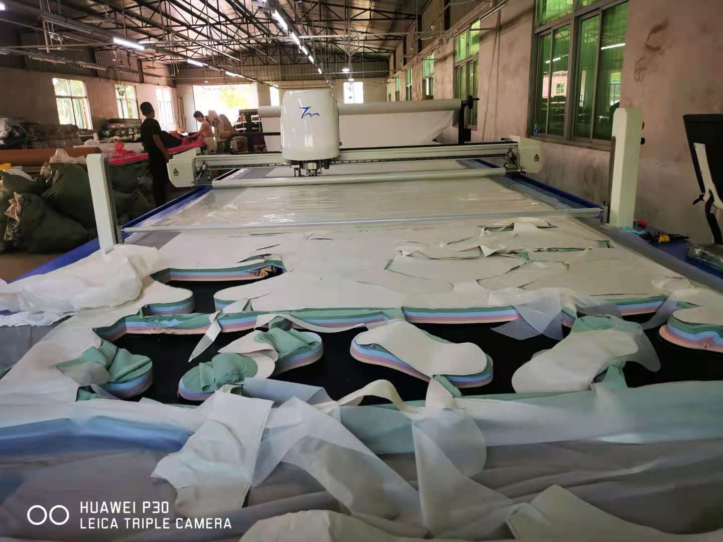 Lingerie fabric multi layer auto cutting machine